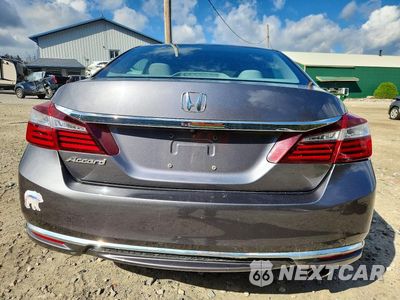 Zdjęcie 6 z 12 samochodu: 2017 HONDA ACCORD LX VIN:1HGCR2F32HA178757 - miniatura