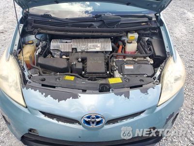 Zdjęcie 12 z 13 samochodu: 2013 TOYOTA PRIUS TWO VIN:JTDKN3DU5D1716174 - miniatura