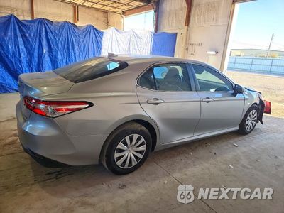 Trzecie zdjęcie samochodu z tyłu: 2020 TOYOTA CAMRY LE VIN:4T1C31AK7LU016781 - miniatura