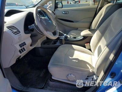 Zdjęcie 7 z 12 samochodu: 2012 NISSAN LEAF SV VIN:JN1AZ0CP9CT015816 - miniatura