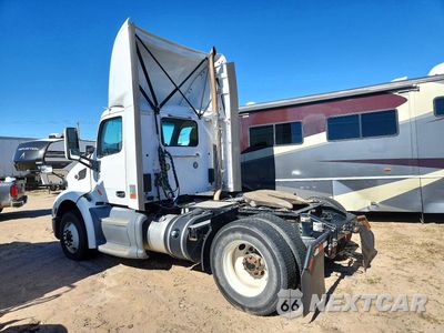 Drugie zdjęcie samochodu z przodu: 2019 PETERBILT 579 SEMI TRUCK VIN:1XPBA48X6KD622207 - miniatura