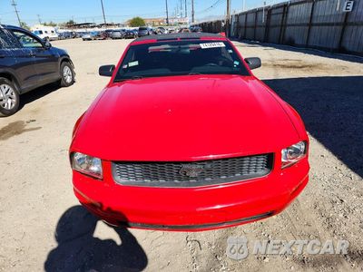 Piąte zdjęcie samochodu w środku: 2007 FORD MUSTANG VIN:1ZVFT84N975301625 - miniatura