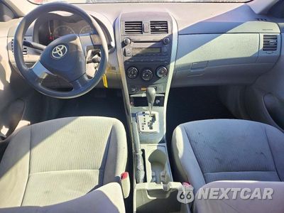 Zdjęcie 8 z 12 samochodu: 2010 TOYOTA COROLLA LE VIN:JTDBU4EE5AJ078407 - miniatura