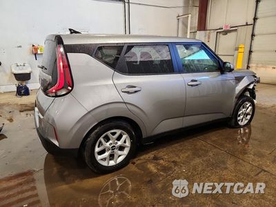 Trzecie zdjęcie samochodu z tyłu: 2025 KIA SOUL LX VIN:KNDJ23AU9S7946318 - miniatura