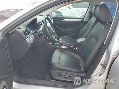 Zdjęcie 7 z 12 samochodu: 2012 VOLKSWAGEN PASSAT SE VIN:1VWBP7A35CC026552 - miniatura