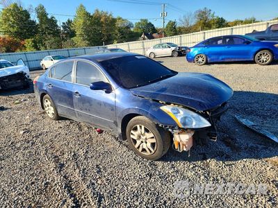 Czwarte zdjęcie samochodu z boku: 2017 NISSAN ALTIMA 2.5 VIN:1N4AL2AP2CC215696 - miniatura