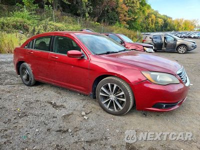 Czwarte zdjęcie samochodu z boku: 2013 CHRYSLER 200 TOURING VIN:1C3CCBBG3DN715930 - miniatura