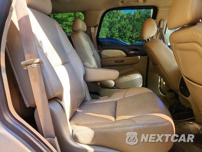 Zdjęcie 11 z 13 samochodu: 2009 GMC YUKON DENALI VIN:1GKFK03209R273941 - miniatura