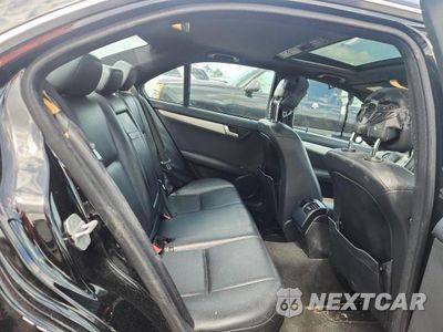 Zdjęcie 10 z 12 samochodu: 2012 MERCEDES-BENZ C 250 VIN:WDDGF4HB4CR231757 - miniatura