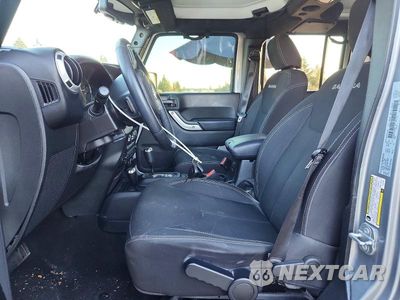 Zdjęcie 7 z 13 samochodu: 2018 JEEP WRANGLER UNLIMITED SAHARA VIN:1C4HJWEG7JL872961 - miniatura