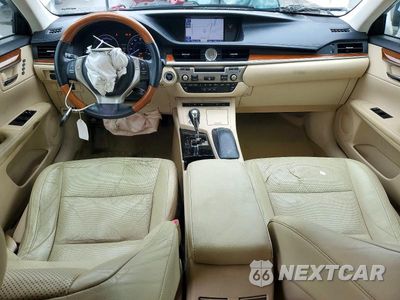 Zdjęcie 8 z 12 samochodu: 2013 LEXUS ES 300H VIN:JTHBW1GG6D2008578 - miniatura