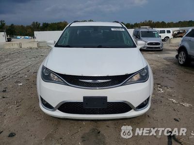 Piąte zdjęcie samochodu w środku: 2019 CHRYSLER PACIFICA TOURING L VIN:2C4RC1BGXKR651465 - miniatura