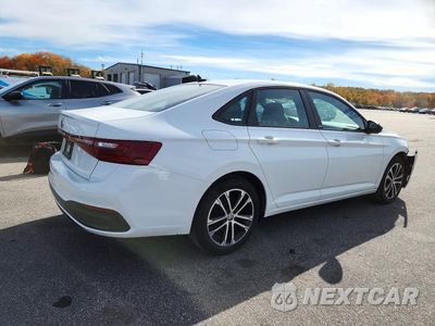 Trzecie zdjęcie samochodu z tyłu: 2025 VOLKSWAGEN JETTA SPORT VIN:3VWBX7BUXSM015177 - miniatura
