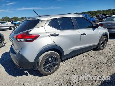 Trzecie zdjęcie samochodu z tyłu: 2020 NISSAN KICKS S VIN:3N1CP5BV8LL556517 - miniatura