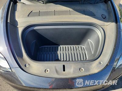 Zdjęcie 11 z 12 samochodu: 2024 TESLA MODEL Y VIN:7SAYGDEE8RF121046 - miniatura