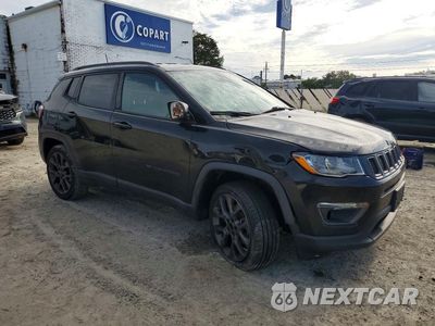 Czwarte zdjęcie samochodu z boku: 2021 JEEP COMPASS 80TH EDITION VIN:3C4NJDEB2MT554914 - miniatura