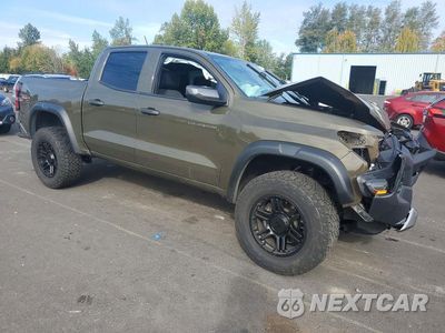 Czwarte zdjęcie samochodu z boku: 2025 CHEVROLET COLORADO TRAIL BOSS VIN:1GCPTEEK9S1123631 - miniatura