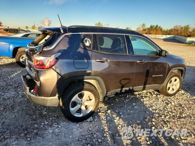Trzecie zdjęcie samochodu z tyłu: 2019 JEEP COMPASS VIN:3C4NJDBBXKT641929 - miniatura