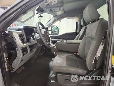 Zdjęcie 7 z 13 samochodu: 2026 FORD F350 SUPER DUTY VIN:1FTRF3BN2TED96925 - miniatura