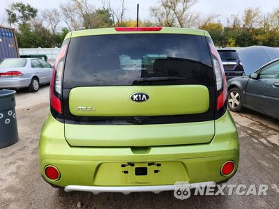 Zdjęcie 6 z 14 samochodu: 2017 KIA SOUL + VIN:KNDJP3A50H7882883 - miniatura