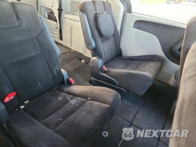 Zdjęcie 11 z 13 samochodu: 2014 DODGE GRAND CARAVAN SE VIN:2C4RDGBG2ER223331 - miniatura