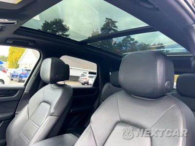 Zdjęcie 9 z 10 samochodu: 2019 PORSCHE CAYENNE SE HYBRID VIN:WP1AE2AY0KDA52163 - miniatura