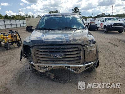 Piąte zdjęcie samochodu w środku: 2017 FORD F150 SUPERCREW VIN:1FTEW1CPXHKD08277 - miniatura