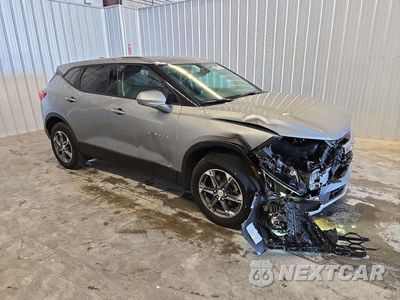 Czwarte zdjęcie samochodu z boku: 2025 CHEVROLET BLAZER 2LT VIN:3GNKBCR42SS252927 - miniatura