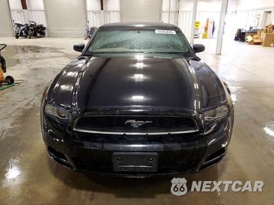 Piąte zdjęcie samochodu w środku: 2014 FORD MUSTANG VIN:1ZVBP8EM9E5213017 - miniatura