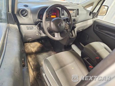 Zdjęcie 8 z 13 samochodu: 2016 NISSAN NV200 SV VIN:3N6CM0KN3GK691017 - miniatura