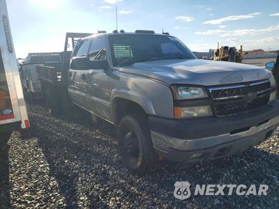 Czwarte zdjęcie samochodu z boku: 2005 CHEVROLET SILVERADO K3500 VIN:1GBJK33265F836711 - miniatura