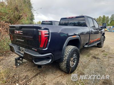 Trzecie zdjęcie samochodu z tyłu: 2025 GMC SIERRA K3500 AT4 VIN:1GT4UVEY9SF238091 - miniatura