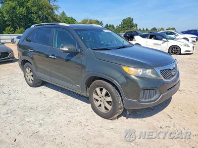 Czwarte zdjęcie samochodu z boku: 2012 KIA SORENTO LX VIN:5XYKTDA28CG224381 - miniatura