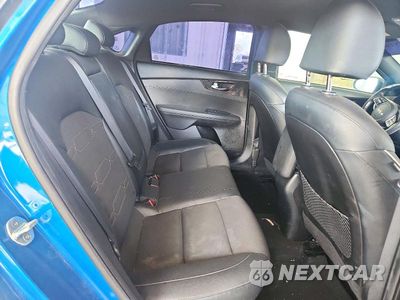 Zdjęcie 10 z 12 samochodu: 2025 KIA FORTE GT LINE VIN:3KPF54AD2PE565226 - miniatura