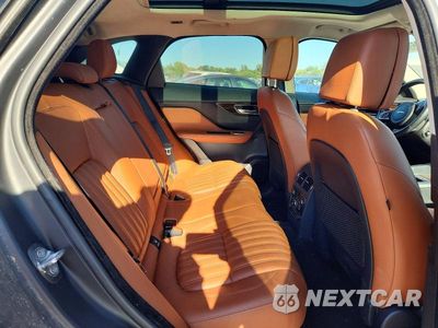 Zdjęcie 10 z 12 samochodu: 2018 JAGUAR F-PACE PORTFOLIO VIN:SADCN2EV1JA242827 - miniatura