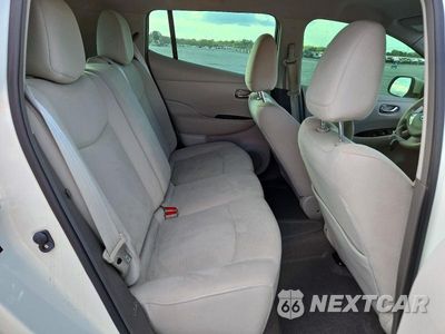 Zdjęcie 10 z 12 samochodu: 2011 NISSAN LEAF SV VIN:JN1AZ0CP7BT005896 - miniatura