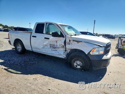 Czwarte zdjęcie samochodu z boku: 2019 RAM 1500 CLASSIC TRADESMAN VIN:1C6RR6FG4KS585863 - miniatura