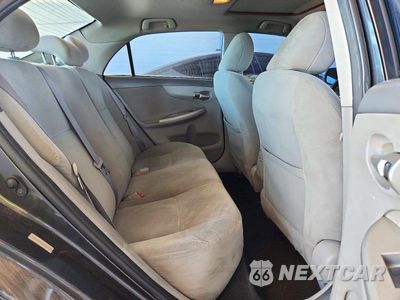 Zdjęcie 10 z 12 samochodu: 2010 TOYOTA COROLLA LE VIN:1NXBU4EE6AZ239390 - miniatura