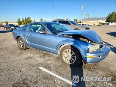 Czwarte zdjęcie samochodu z boku: 2005 FORD MUSTANG VIN:1ZVFT80N255121549 - miniatura