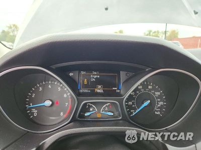 Zdjęcie 9 z 12 samochodu: 2015 FORD FOCUS SE VIN:1FADP3F25FL380988 - miniatura