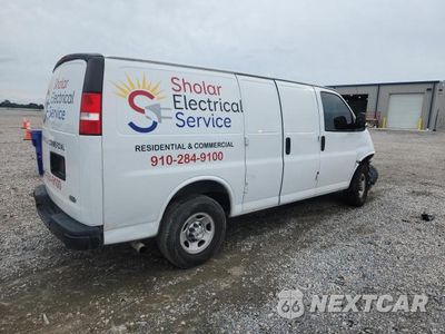 Trzecie zdjęcie samochodu z tyłu: 2021 CHEVROLET EXPRESS G2500 VIN:1GCWGAF79M1194009 - miniatura