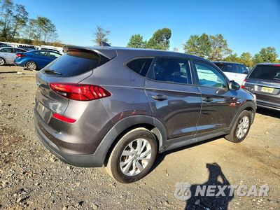 Trzecie zdjęcie samochodu z tyłu: 2020 HYUNDAI TUCSON SE VIN:KM8J2CA42LU280241 - miniatura
