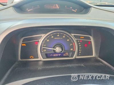 Zdjęcie 9 z 12 samochodu: 2011 HONDA CIVIC LX VIN:19XFA1F53BE016252 - miniatura