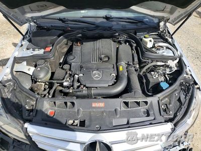 Zdjęcie 11 z 13 samochodu: 2012 MERCEDES-BENZ C 250 VIN:WDDGF4HB9CR234072 - miniatura