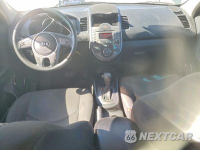 Zdjęcie 8 z 13 samochodu: 2011 KIA SOUL + VIN:KNDJT2A20B7341285 - miniatura