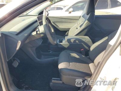 Zdjęcie 7 z 12 samochodu: 2026 TESLA MODEL Y VIN:7SAYGDED7TA691289 - miniatura
