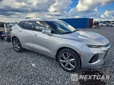 Czwarte zdjęcie samochodu z boku: 2020 CHEVROLET BLAZER PREMIER VIN:3GNKBFRS4LS552129 - miniatura