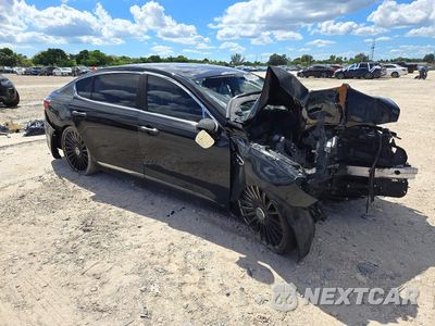 Czwarte zdjęcie samochodu z boku: 2016 KIA K900 LUXURY V8 VIN:KNALW4D42G6032386 - miniatura