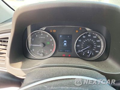 Zdjęcie 9 z 12 samochodu: 2018 HYUNDAI ELANTRA SEL VIN:5NPD84LFXJH359099 - miniatura