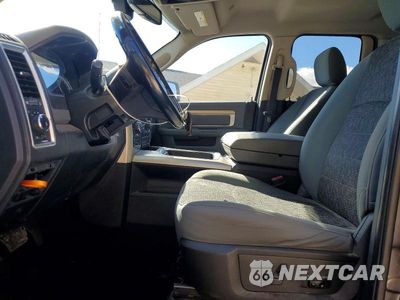 Zdjęcie 7 z 12 samochodu: 2018 RAM 1500 SLT VIN:1C6RR7GG0JS218641 - miniatura